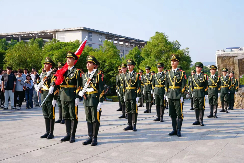 1760166809281018837.jpg 微信图片_2025-10-11_151046_060.jpg